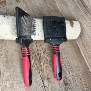 Entfilzungsprofi ROT - Qualitäts Hundebürste...